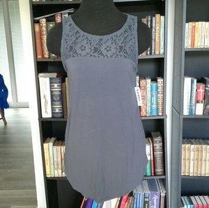 🌸 $5 NWT Old Navy Grey Lace Illusion Neckline Tank S